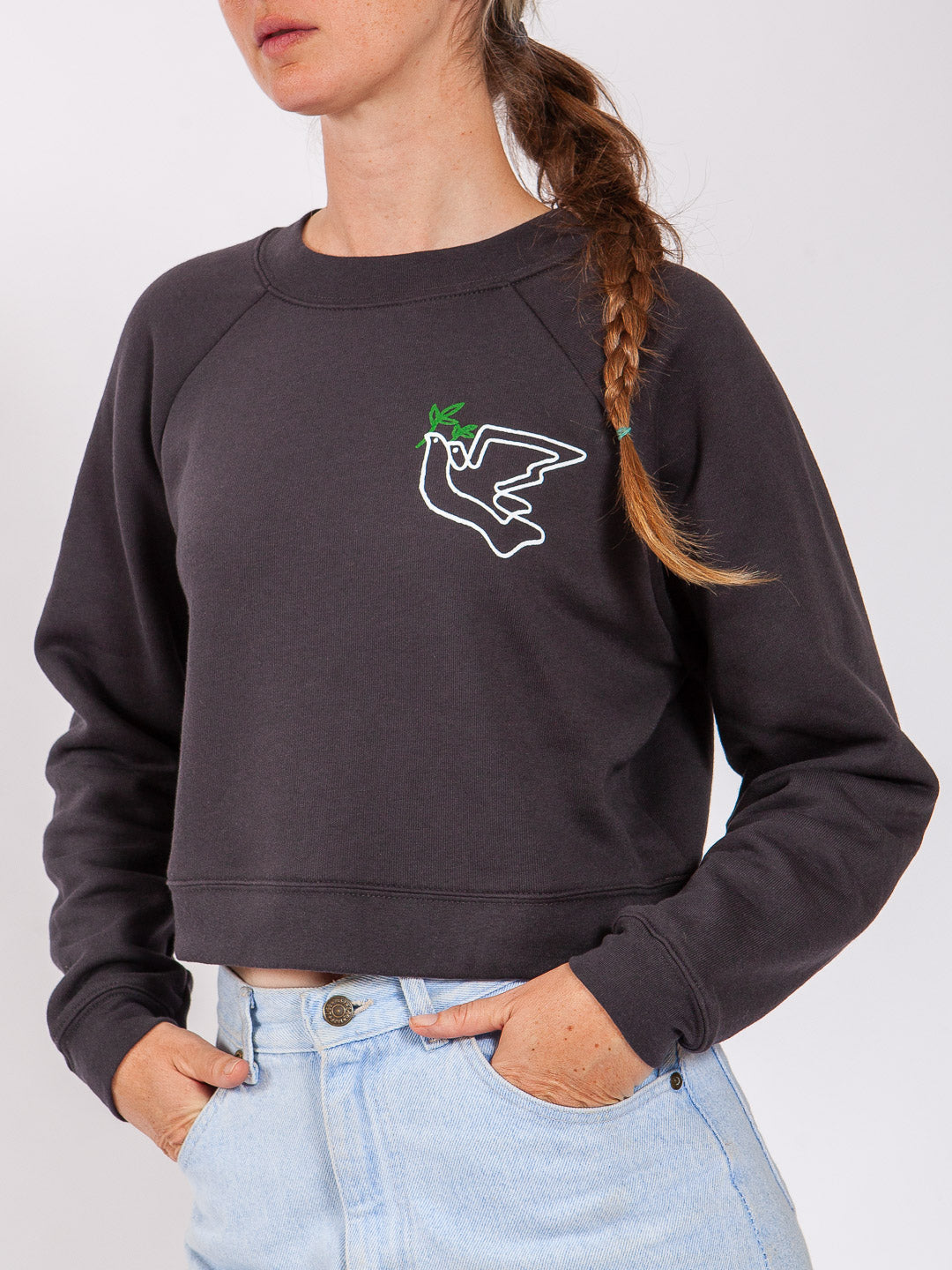 Doves Women's Cropped Crewneck Black-Culk