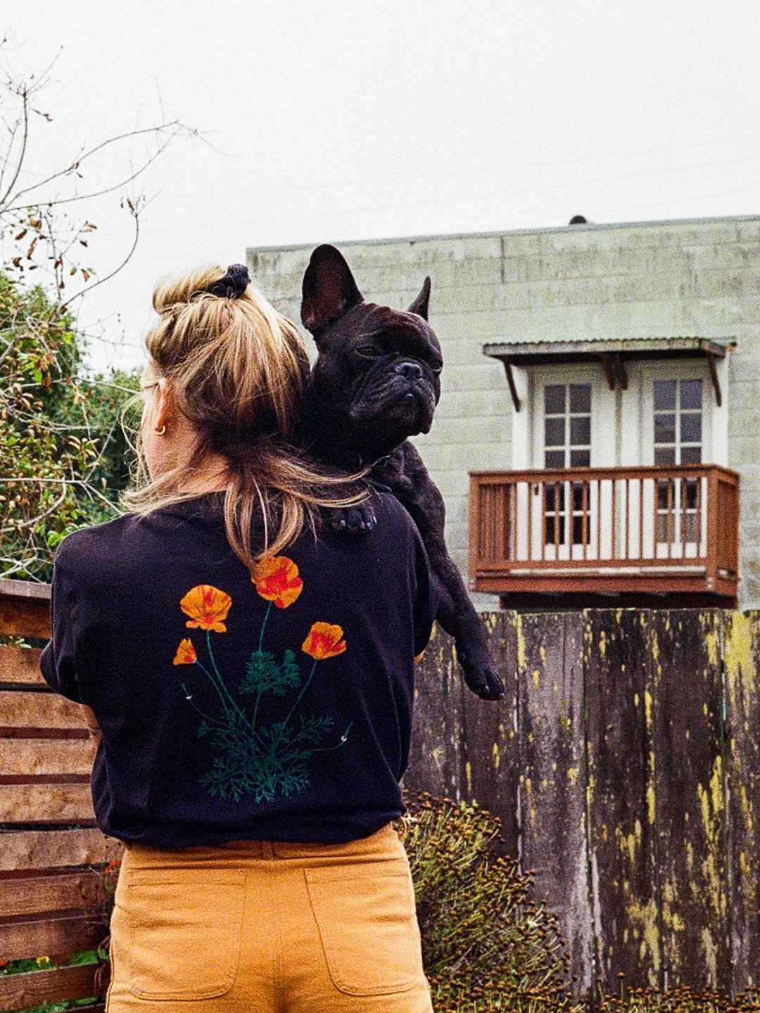 Poppy Tee Black by Jen Kindell-Culk