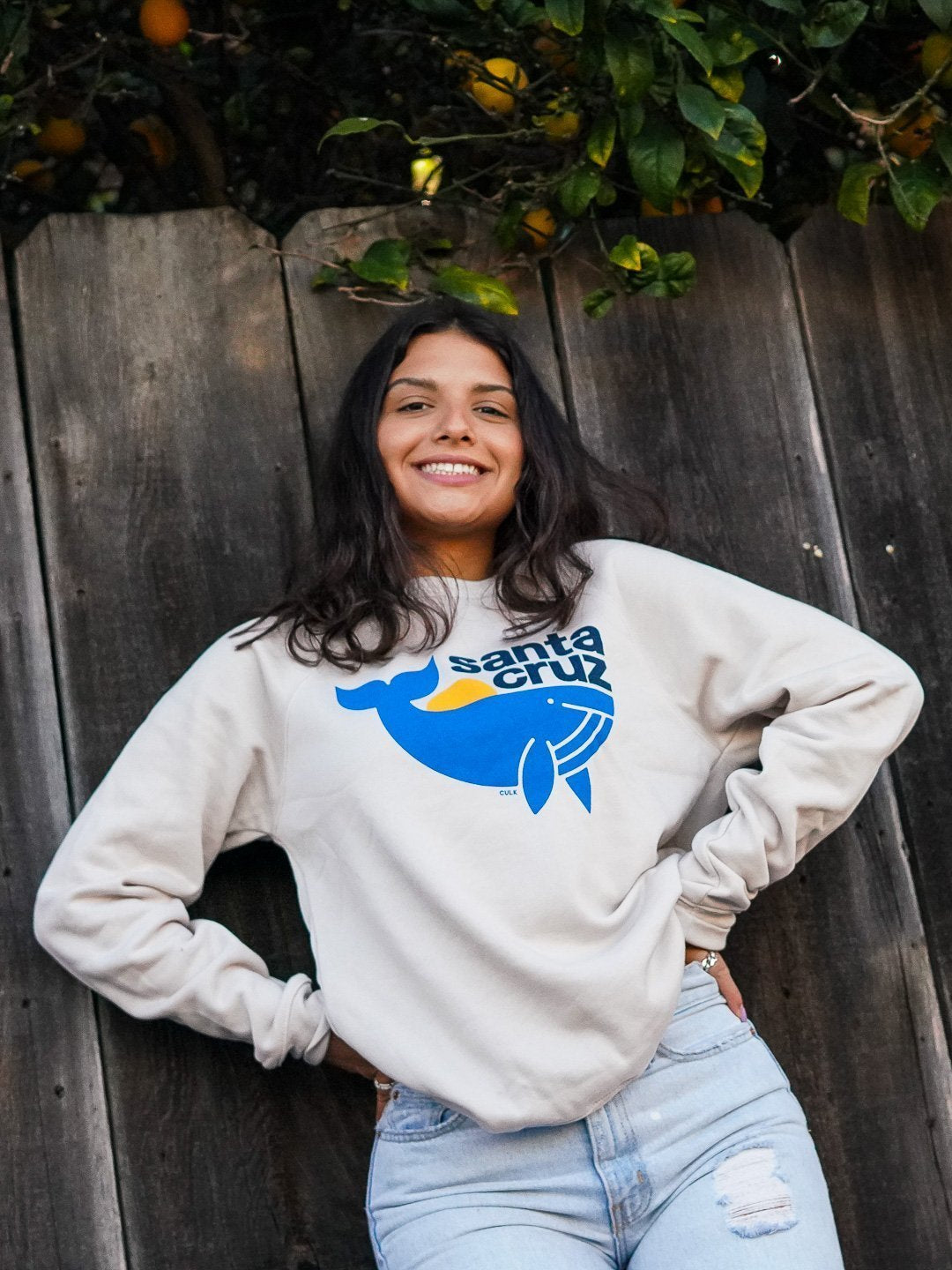 Santa Cruz Whale Crewneck Cream-Culk