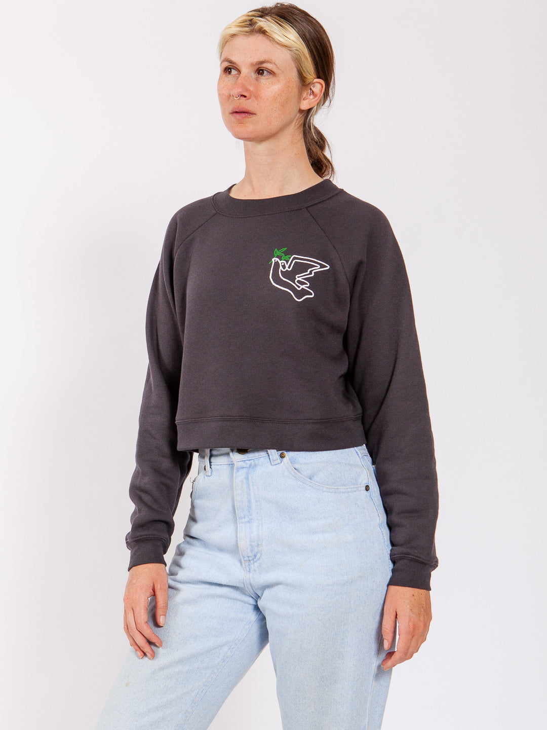 Doves Women's Cropped Crewneck Black-Culk