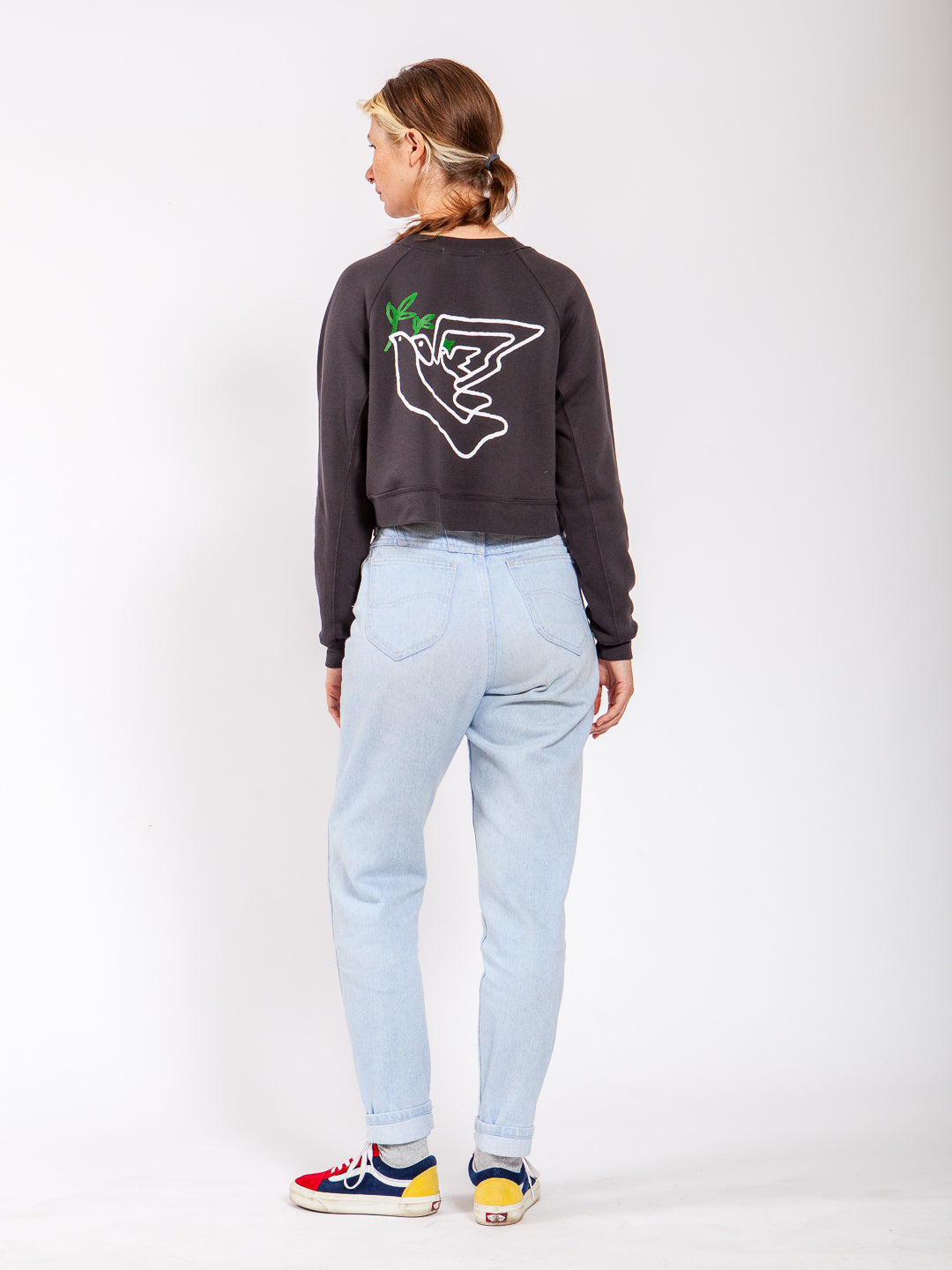 Doves Women's Cropped Crewneck Black-Culk