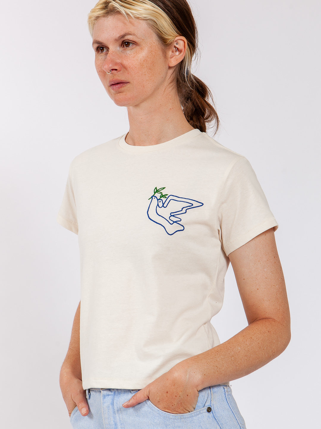 Doves Women's Tee Cream-Culk