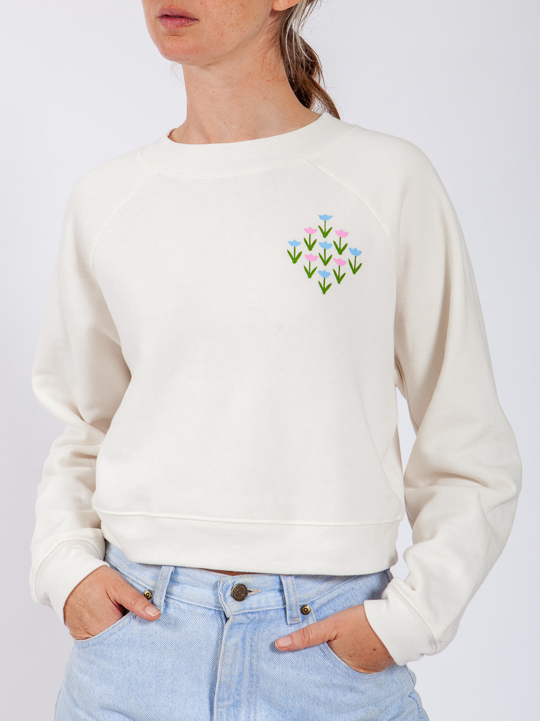 Tulips Women's Cropped Crewneck Cream-Culk