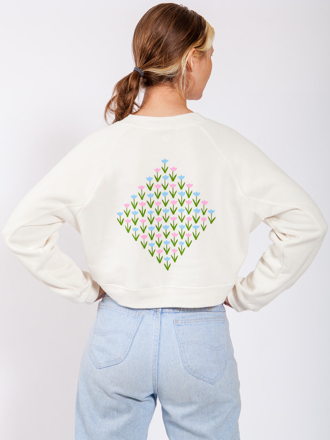 Tulips Women's Cropped Crewneck Cream-Culk