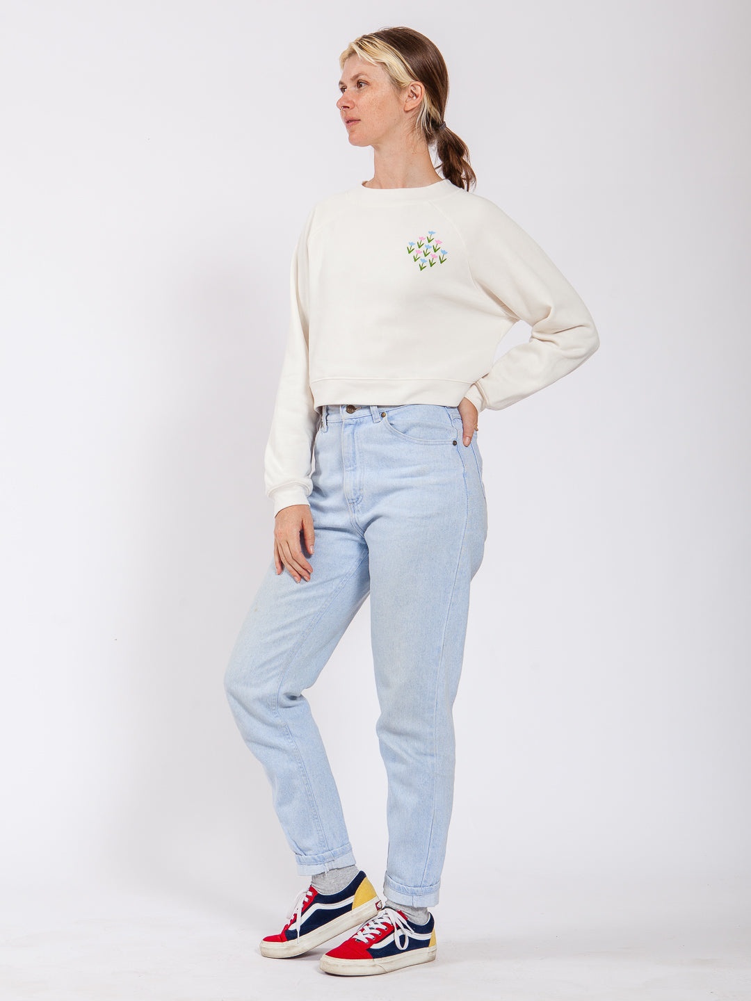 Tulips Women's Cropped Crewneck Cream-Culk