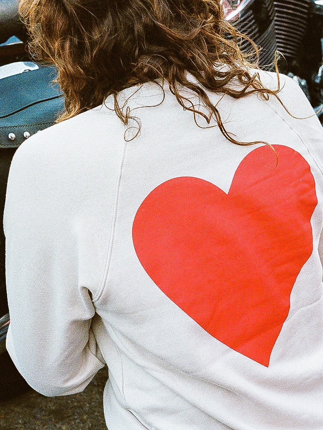 Love Crewneck Cream-Culk